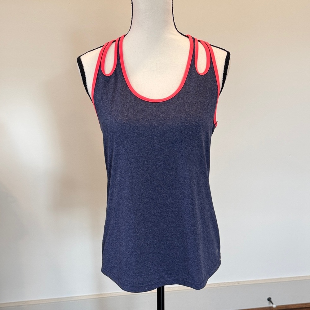 Layer 8 Women's Navy and Coral Racerback Activewear Top Size Medium